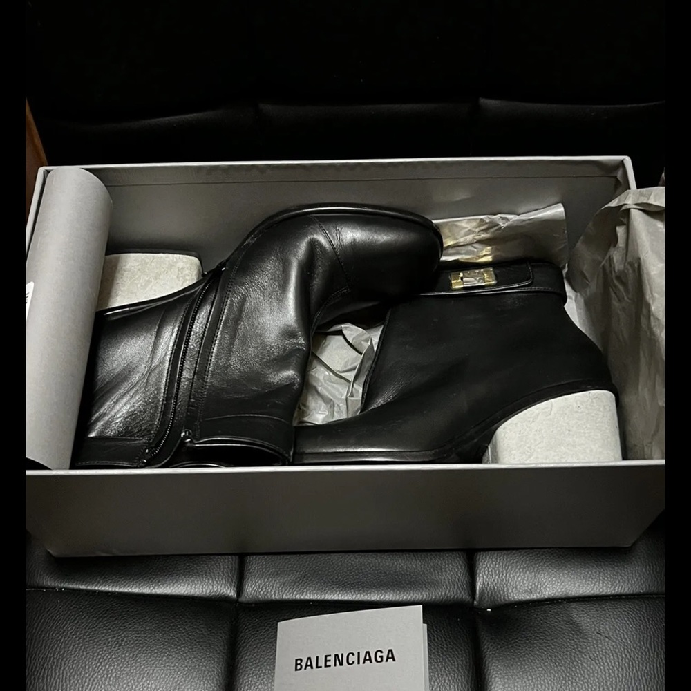 Brand New! Balenciaga Heeled Boots Women Size 38 - Picture 2 of 7